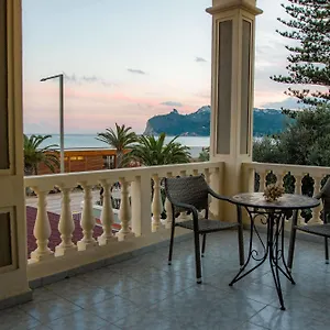 https://la-villa-del-mare.in-sardinia.net